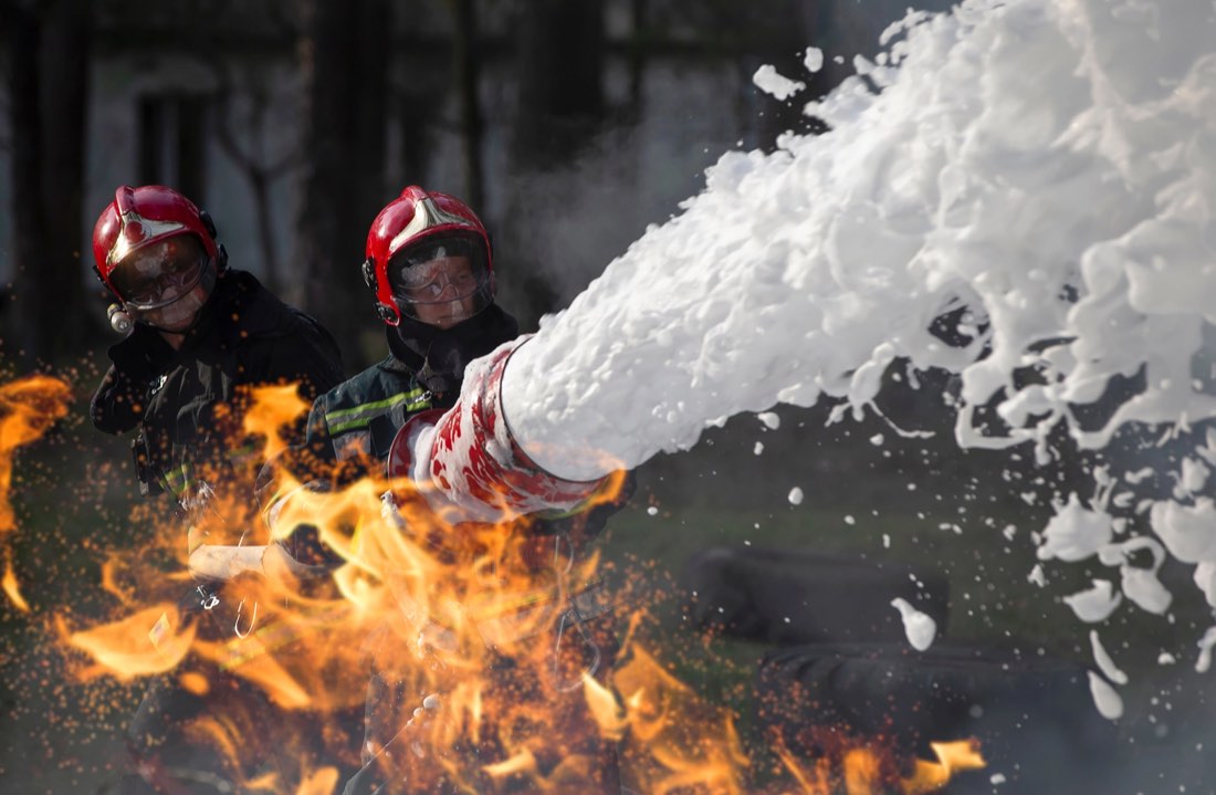 Prácticas de extinción con fuego real